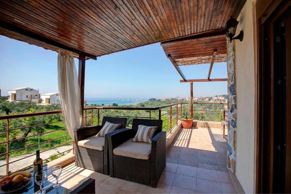 ניאה מודאניה Villa Laskari Sea View מראה חיצוני תמונה